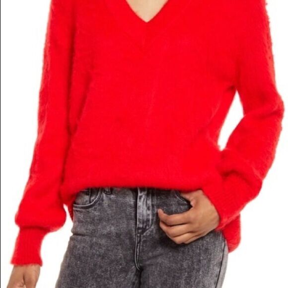 NWT BP Women’s Deep V-neck Fuzzy Tunic Sweater In Red Poinsettia Size S - Picture 6 of 6